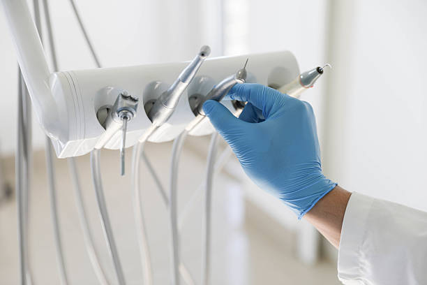 Professional Emergency Dentist technician working in Clive, IA